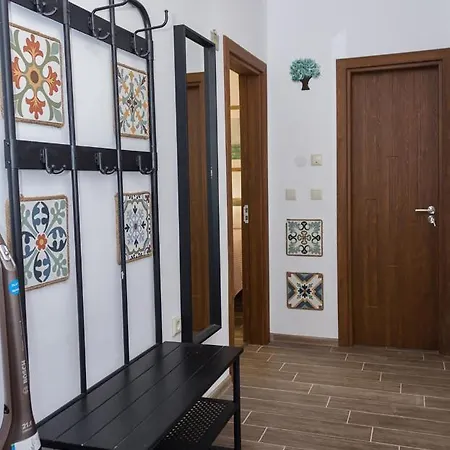 Lägenhet Rustic Interior In A Modern 2-bedroom Varna
