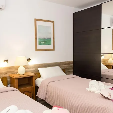 Lägenhet Rustic Interior In A Modern 2-bedroom
